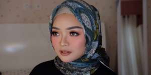 Tutorial Makeup 'Glowing' untuk Tahun Baruan