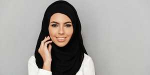 Tips Tampil Menarik dengan Eyeshadow Nude