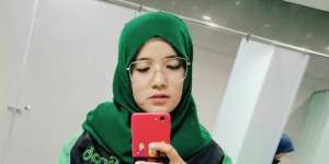 Gaya Hijab Driver Ojol yang Disebut Netizen Mirip Nissa Sabyan