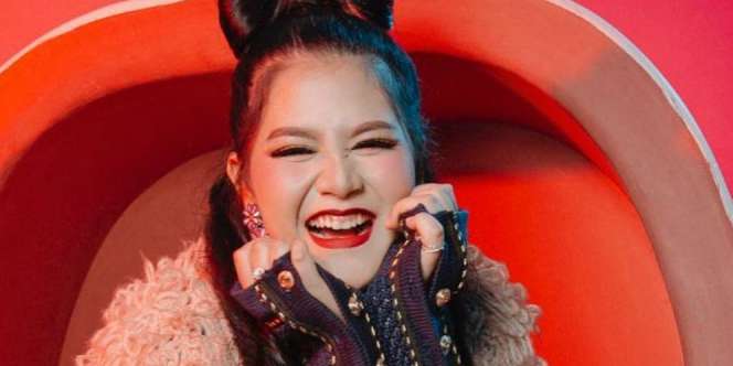 Penampilan Baru Kahiyang Ayu, Imut Seperti Gadis Sampul