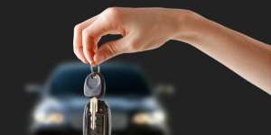 Bikin Nangis, Tangisan Ayah Terima Hadiah Mobil dari Putranya