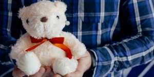 Cara Unik Porsche Jajal Mobil Baru, Teddy Bear `Dijadikan` Sopir