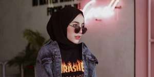 Gaya Hijab Boyish ala Selebgram