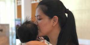 Sedah Disebut Bukan Anak Kandung, Kahiyang Beri Sindiran Menohok