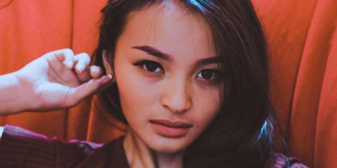 Pesona Revina, Pacar Baru Young Lex yang Mirip Zaskia Gotik