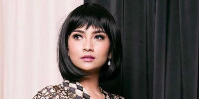 Deretan Tas Mewah Vanessa Angel, Harganya Bikin Sesak Napas!