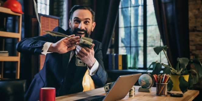 Miliarder Lagi Happy, Bagi-bagi Duit Rp12 Miliar Lewat Twitter