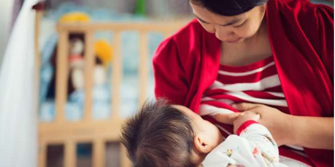 Kebiasaan Menyusu Pengaruhi Preferensi Tangan Anak
