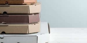 Irit Beli 1 Pizza Besar atau 2 Pizza Medium? Ini Hitungannya