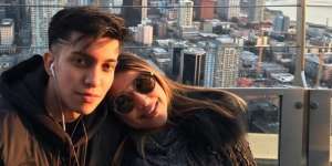 Sarah Azhari Disangka Pacar Putranya