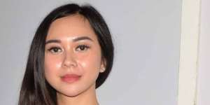 Alhamdulilah, Aura Kasih Hamil Anak Pertama
