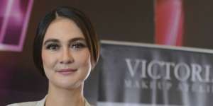 Lama Putus, Reaksi Luna Maya dan Ariel Saat Teleponan Bikin Baper