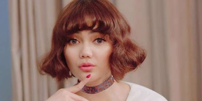 Ransel Favorit Rina Nose, Harganya Bikin Punggung Terasa Encok