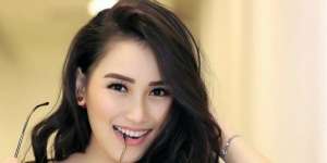 Koleksi Aksesoris Ayu Ting Ting, Jual Satu Item Bisa Beli Mobil