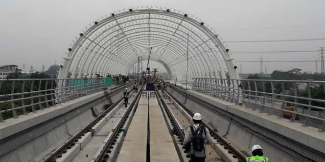 Foto Penampakan Terkini Stasiun LRT Jabodebek