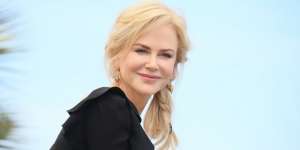 Nicole Kidman Tampil Elegan Meski Pakai Bulu Mata Palsu Rp85 Ribu