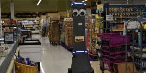 Kenalkan Marty, Robot yang Jadi Pramuniaga Swalayan