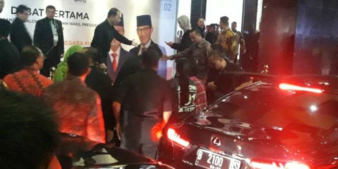 Berkemeja Kota-kotak, Megawati Hadiri Debat Capres 2019