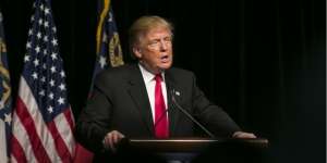 Trump Bakal Pajaki Mobil Impor 25 Persen