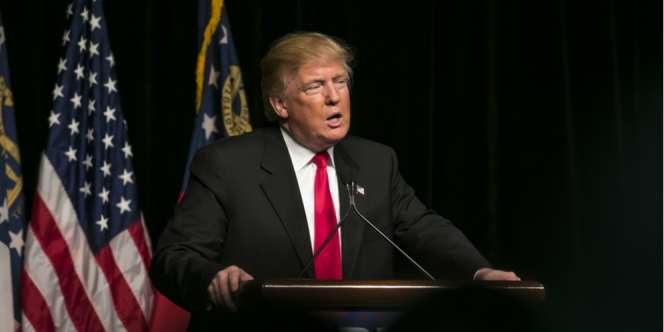 Trump Bakal Pajaki Mobil Impor 25 Persen