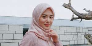 Inspirasi Busana Pastel Ayana Moon, Super Feminin!
