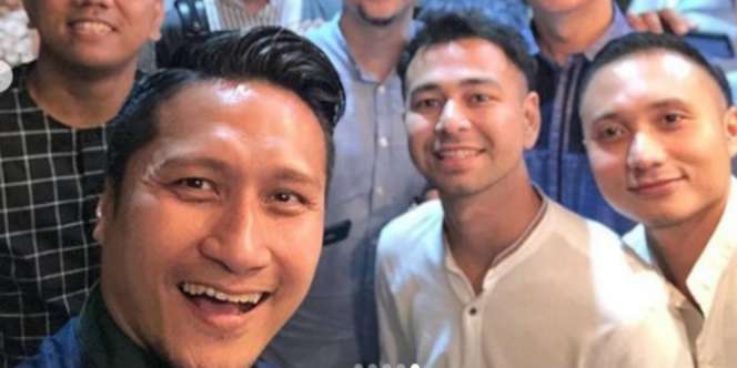 Ikut Pengajian, Arie Untung Ungkap `Ketakutan` Raffi Ahmad