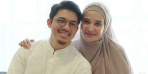 Gendong Anak Saat Umroh, Zaskia Sungkar & Irwansyah Panen Doa