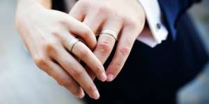 Menikah Tahun Ini? Perusahaan Beri Pegawai Wanita Bonus Besar