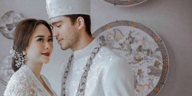 Aura Kasih Menikah, Glenn Fredly Mohon Doa