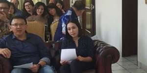 Kisah Cinta Ahok dan Bripda Puput: 'Jodoh' Garis Tangan