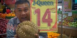 Heboh Durian Seharga Rp14 Juta di Tasikmalaya