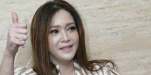 Foto Bareng Saudara Suami, Perut Maia Estianty Jadi Perbincangan