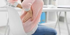 Bulu Halus di Sekitar Bokong Harus Dibersihkan?