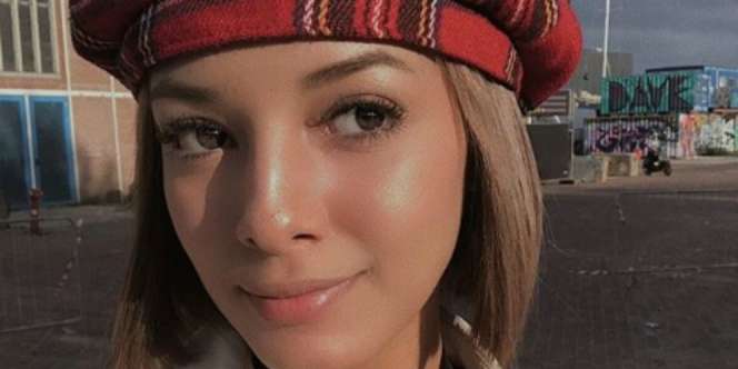 Gaya Kece Pesinetron 'Anak Jalanan' Riri Febrianti, Stylish Saat Liburan