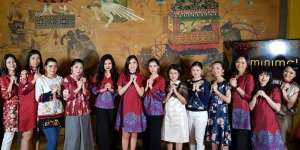 Sambut Imlek dengan Koleksi Cheongsam Minimalis