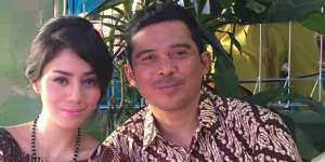 Tangis Suami Pecah Kala Lantunkan Azan di Telinga Saphira Indah