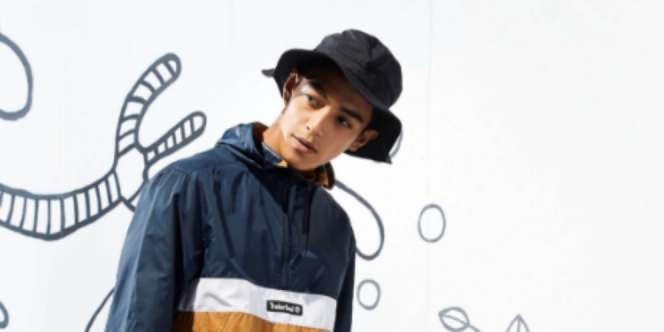Tampil Stylish dengan Jaket Anti Hujan