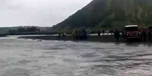 Viral, Lautan Pasir Gunung Bromo Berubah Menjadi 'Sungai'