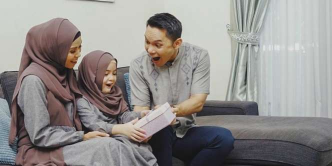 Cantiknya Putri Marshanda Saat Berhijab