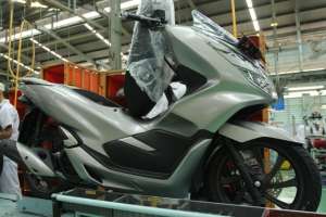 Honda PCX Tampil dengan Warna Baru, Lebih Fresh dan Berkelas