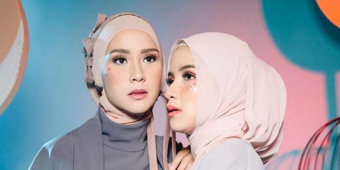 Adu Gaya Hijab Zaskia Mecca VS Tasya Nur Medina