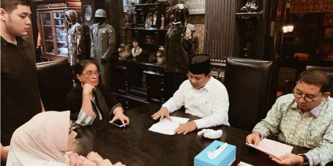 Prabowo Temui Ibunda Ahmad Dhani dan Mulan Jameela