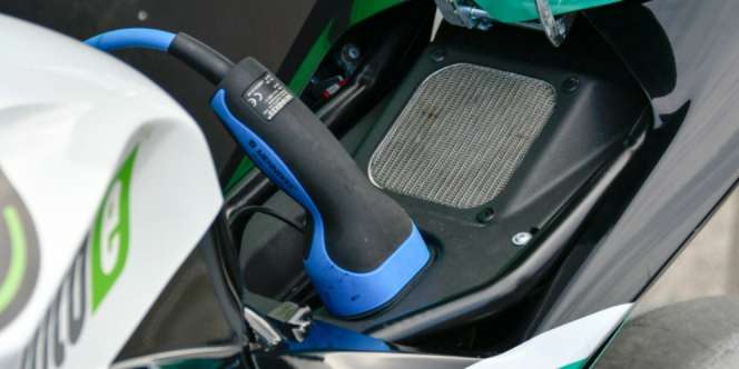 Honda Bawa PCX Electric, Kapan Yamaha Kenalkan Motor Listrik?