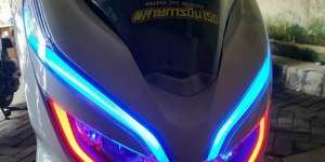 Lampu LED 3 Warna di Motor Lagi Tren