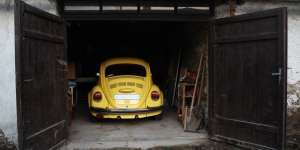 Mobil Jarang Dipakai, Lebih Baik Pakai Sarung atau Bebas Terbuka?