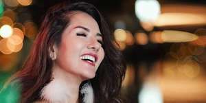 Mengintip Pesona Anggia Chan, Kekasih Baru Vicky Prasetyo