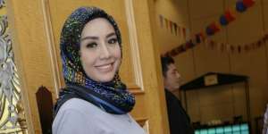 Rayakan Ulang Tahun, Shinta Bachir Lepas Hijab?