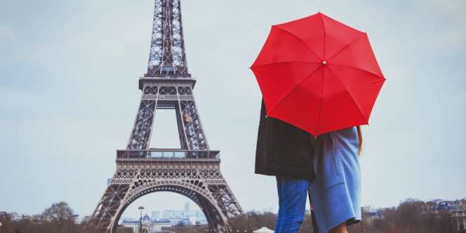 Puluhan Juta Bakteri Berpindah Saat Berciuman, Jijik tapi....