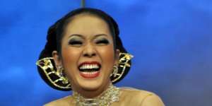 Soimah Terpingkal Lihat Gaya Jokowi Panggil Istri