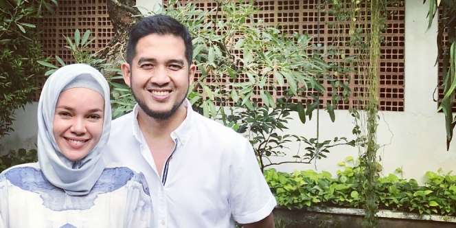  Asrinya Rumah Dewi Sandra Seperti di Villa Bali